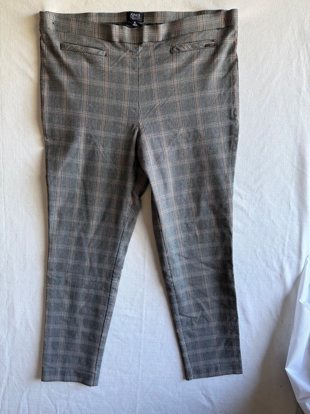 Jones New York Grey Plaid Pull-on Ankle Pants